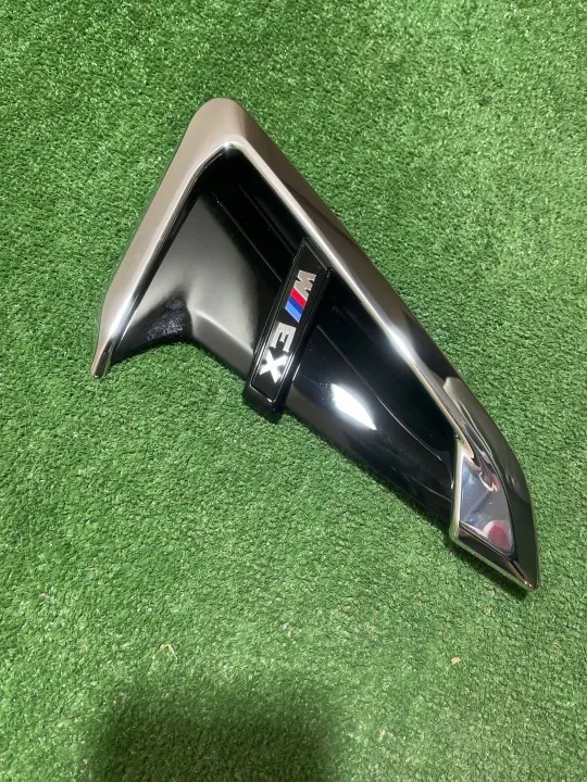 Rechter spatbord luchtinlaat OEM 19297610 BMW X3 M F97 image 3