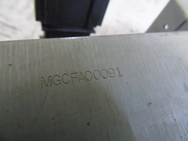 Mudador CD Audi usado OEM MGCFA00091 image 3