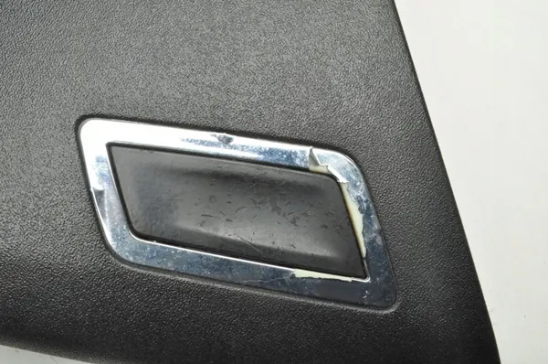 Tampa de compartimento esquerda OEM 419379 Citroen C4 Picasso image 6