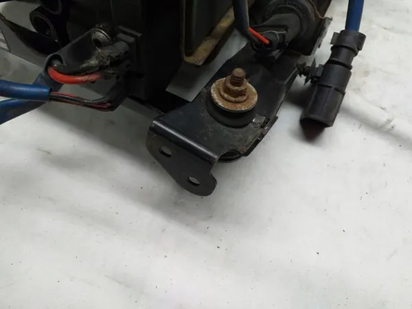 Compressore sospensione Porsche 970 OEM 97035815108 image 4