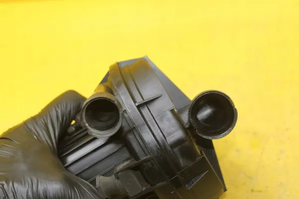 Bomba de ar auxiliar OEM 3D0 131 083 D - Usada image 6