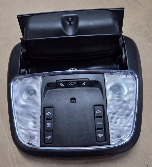 Jeep Grand Cherokee WK2 15' Console Soffitto image 3