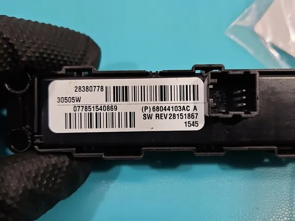 Interruptor de Luz de Emergência Jeep Compass 06-16 image 4