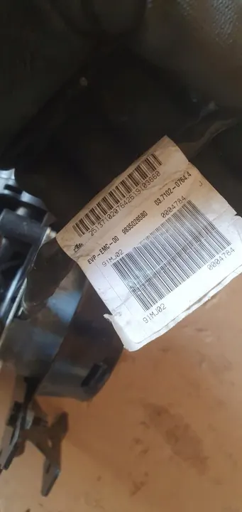 Vacüumpompbevestiging OEM 9835028580 voor Peugeot 208 II image 4