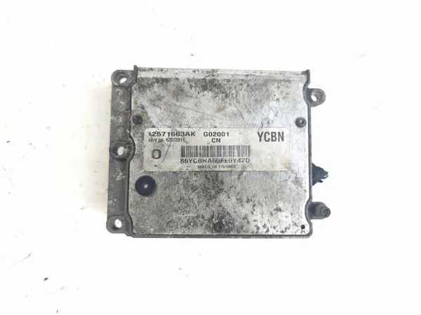 Moottorin ohjausyksikkö ECU Opel Vectra C Signum 2.2 16V image 2