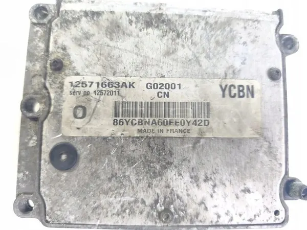 Moottorin ohjausyksikkö ECU Opel Vectra C Signum 2.2 16V image 3