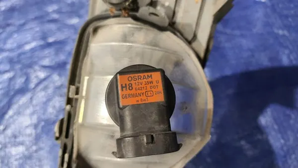 Lâmpada de para-choque dianteiro halógena direita Skoda Superb II OEM image 5