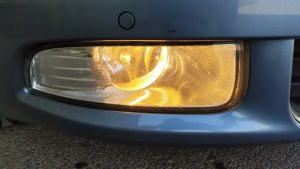 Lâmpada de para-choque dianteiro halógena direita Skoda Superb II OEM image 6