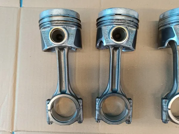 VW ARTEON LIFTBACK 2.0 TDI 2022 KOLV OCH KOLVBAR 04L105401A image 5