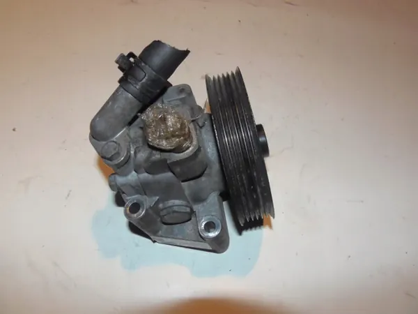 Begagnad servostyrpump OEM 6G91-3A696-CD image 4
