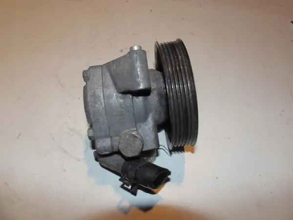 Begagnad servostyrpump OEM 6G91-3A696-CD image 5