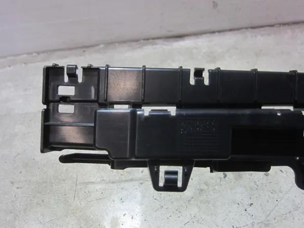 BMW 3 F34 vänster glidskensfäste OEM 7294887 image 8