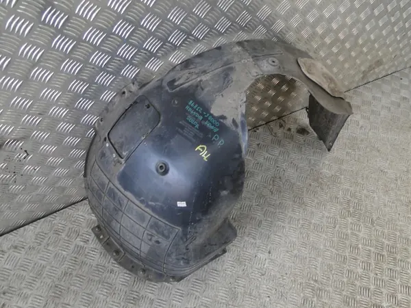 Right Front Wheel Arch Hyundai Kona 17-> OEM 86812-J9000 image 3