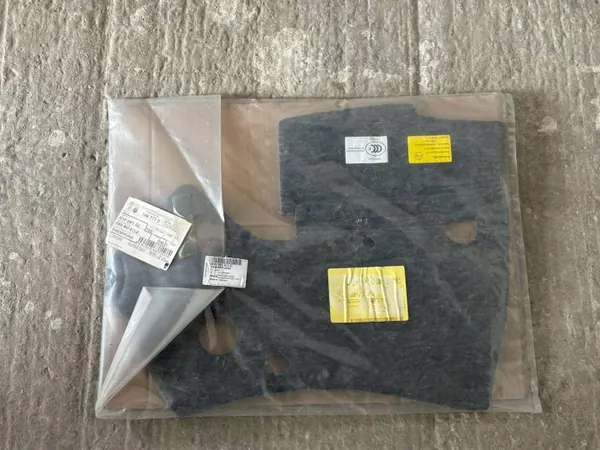 OEM 8W0863813D Vasen takapyörän kaari Audi A4 B9 image 2