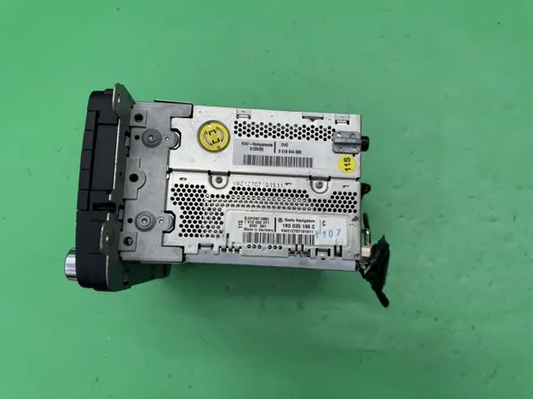OEM 1K0035198C CD-radio Navigaatiolla VW Passat B6:lle image 7