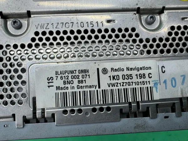 OEM 1K0035198C CD-radio Navigaatiolla VW Passat B6:lle image 8