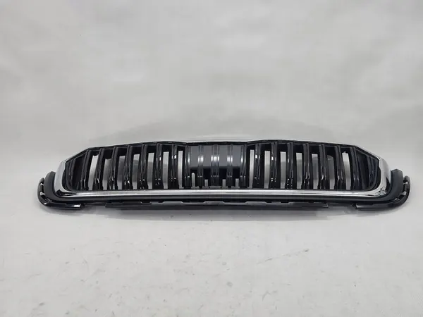 SKODA OCTAVIA IV 2019+ Front Grill 5E3853655 image 6