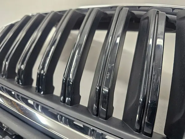 SKODA OCTAVIA IV 2019+ Front Grill 5E3853655 image 7