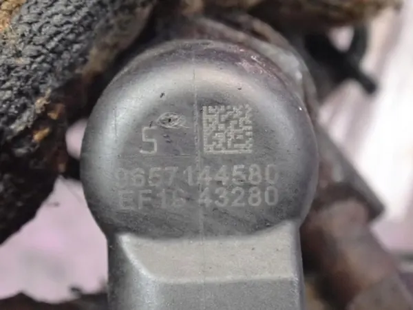 Suutin OEM 9657144580 Peugeot 407 2.0 HDI:lle image 6