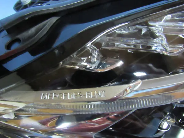 Rechter Mercedes W205 LED Intelligent Light System image 5