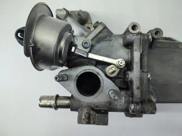 Enfriador EGR Nissan NV400 2.3 DCI 147355238R image 3