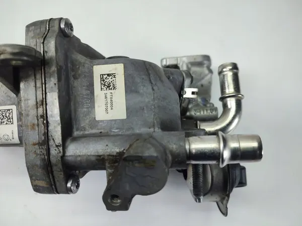 Enfriador EGR Nissan NV400 2.3 DCI 147355238R image 8