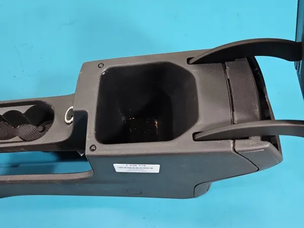 Accoudoir tunnel OEM IMPRK1538176 pour Skoda Scala 19-23 image 3