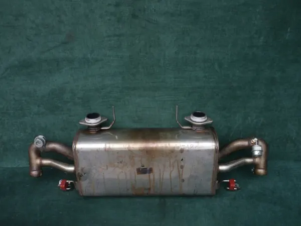 Moottorin kiinnike OEM AD23-5230-AC SSC Aston Martin V12 image 2