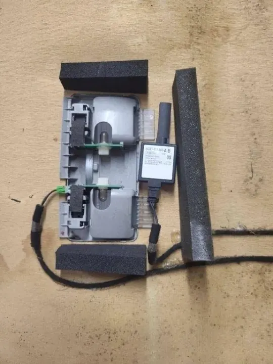 Jaguar XF X250 2009 Katto OEM 195033140 image 9