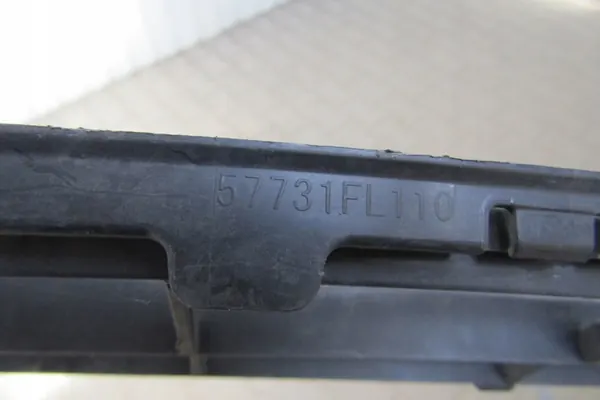 Copertura Griglia Anteriore Subaru XV 18- OEM 57731FL110 image 3