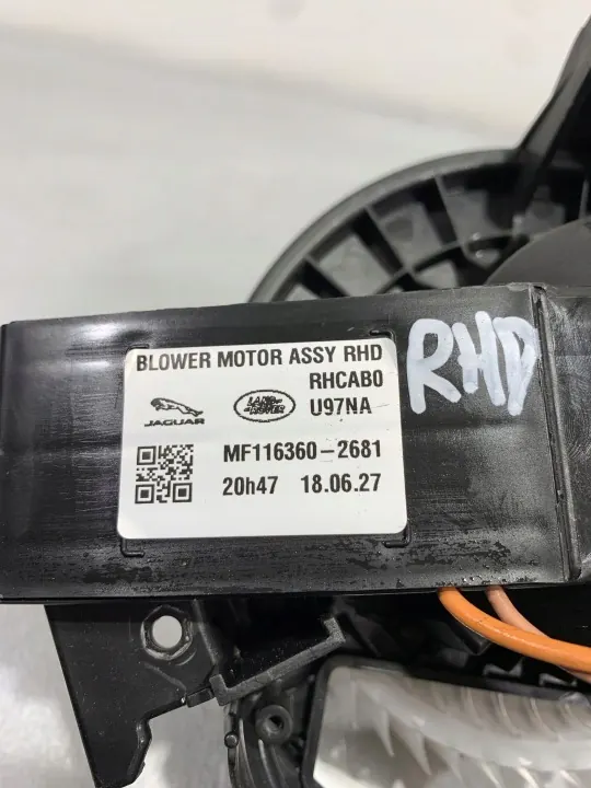 Jaguar F-Pace Fläktmotor OEM FBZ19197 Begagnad image 5