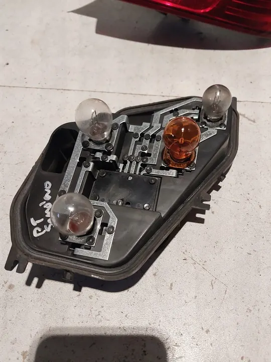 Höger bakljusinsats Dacia Sandero II 265506669R image 3