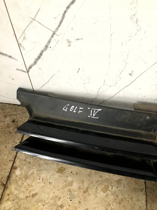 VW Golf IV 97-04 Grill Front and Rear image 4