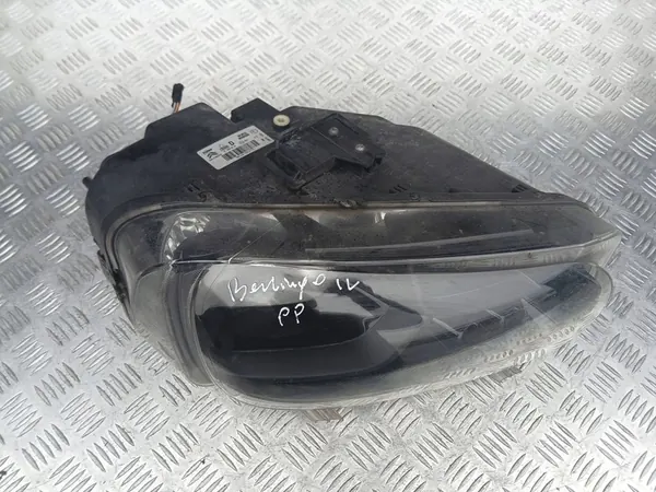 Citroen OE 9816825080 reflector image 5