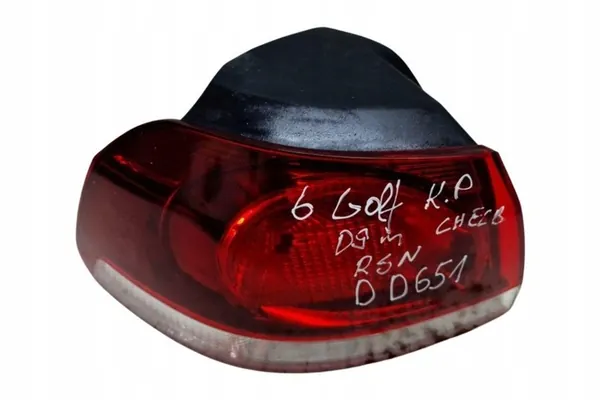 Lámpara trasera izquierda VW 5K0945095F 2.0L Diesel 2009 image 7