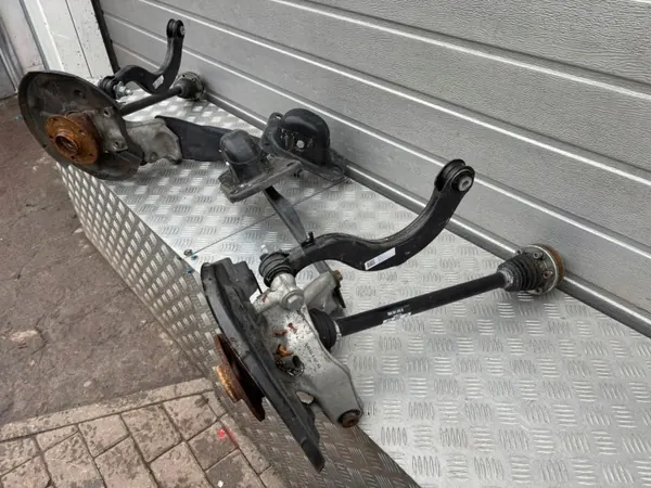 Mancal traseiro Audi Q3 83A esquerdo/direito OEM IG AUTO image 4