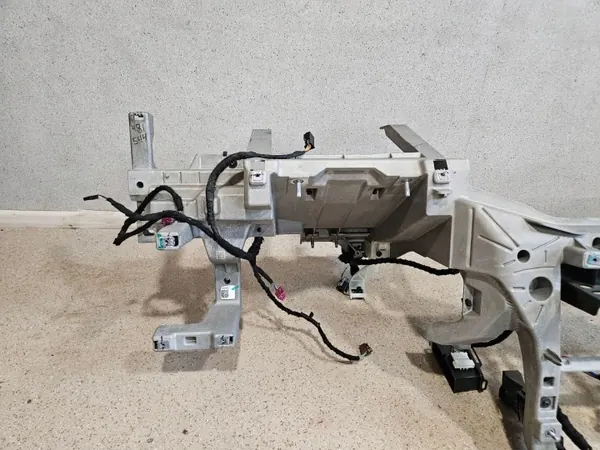 Instrumentpanelsförstärkning Fram BMW X5 G05 OEM 9393782 image 6