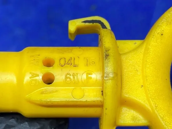 Sensor Nivel Aceite OEM 04L103634B para VW Passat B8 2.0 TDI image 9