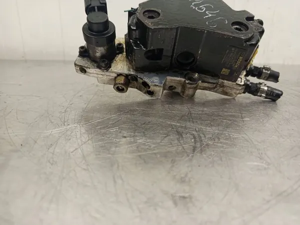 Brandstofpomp Mercedes Sprinter E W211 2.2 CDI A6460700101 image 10