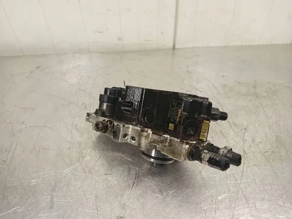 Brandstofpomp Mercedes Sprinter E W211 2.2 CDI A6460700101 image 2