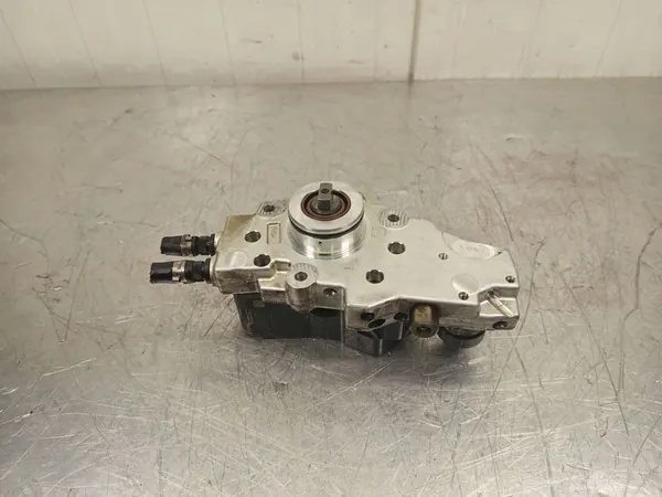 Brandstofpomp Mercedes Sprinter E W211 2.2 CDI A6460700101 image 6