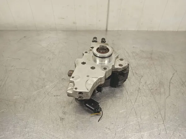 Brandstofpomp Mercedes Sprinter E W211 2.2 CDI A6460700101 image 7