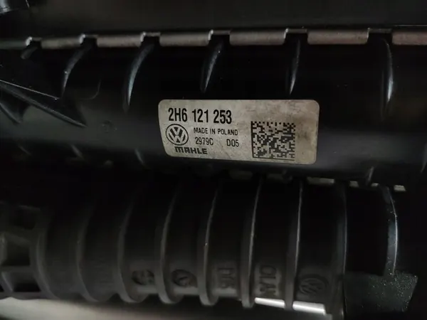 Conjunto de radiadores VW Amarok 2H6 3.0TDI 2017-2022 OEM image 6