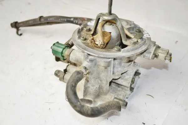 Suzuki Swift Kaasutin OEM 1340071C50 1979300310 image 5