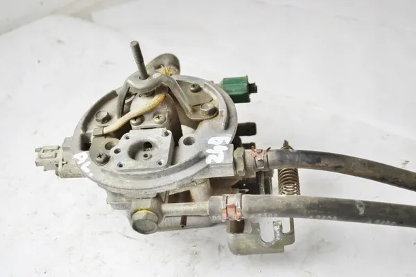 Suzuki Swift Kaasutin OEM 1340071C50 1979300310 image 9