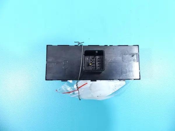 Raambediening VW Touareg II 10-18 7N0959857 image 3