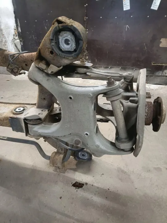 BMW X5 E70 Takajouset OEM ARA352549 image 5