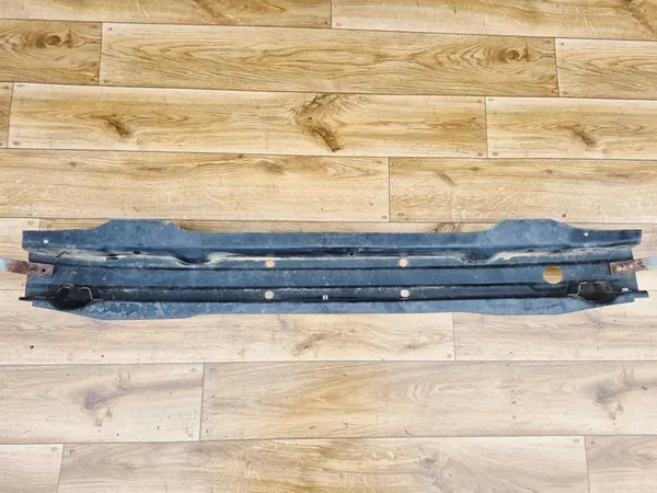 Etupuskuri Audi A4 B6 00-05 OEM image 3