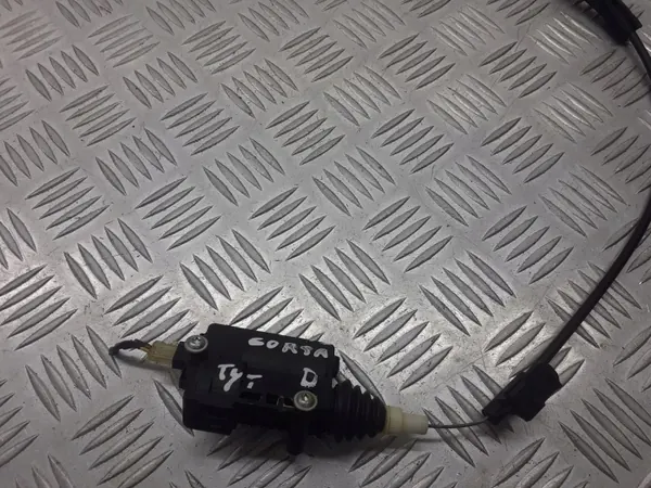 Actuateur de trappe à carburant OEM 13202396 Opel Corsa D image 4