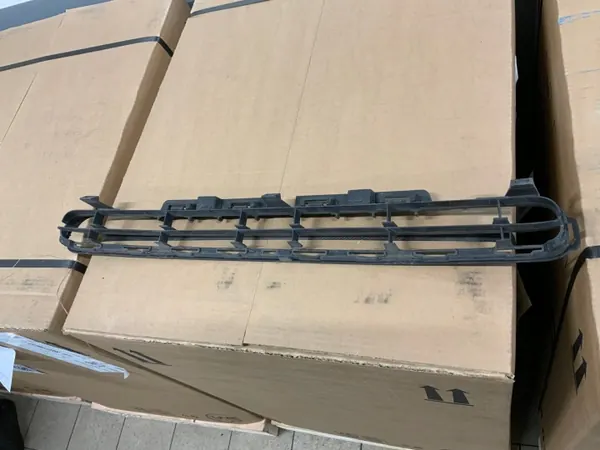 Rejilla del parachoques delantero CITROEN C5 AIRCROSS OEM 9826748877 image 8